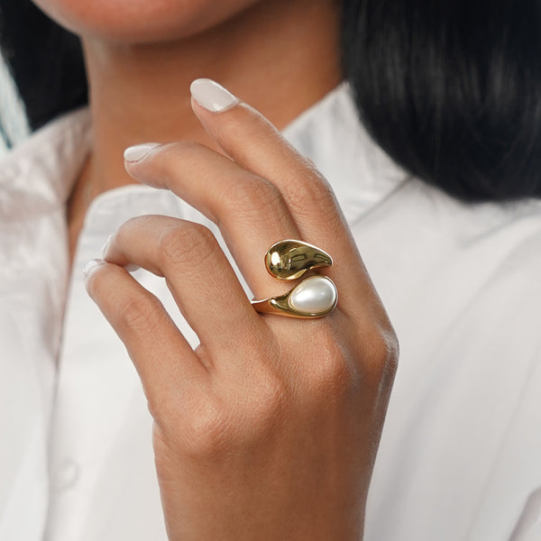 Solace Bold Pearl Ring