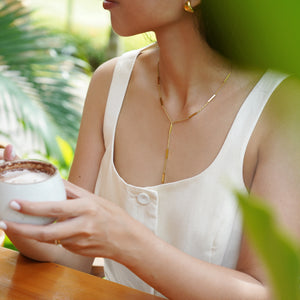 Lini Bar Lariat Necklace - Gold