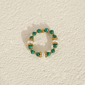 Malachite & Shell Pearls Elastic Ring
