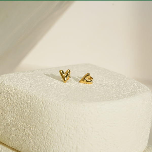 Solo Heart Earrings - Gold Vermeil