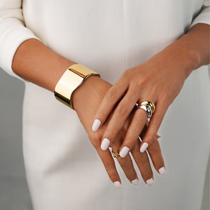 Syla Abstract Bold Cuff Bangle – Gold