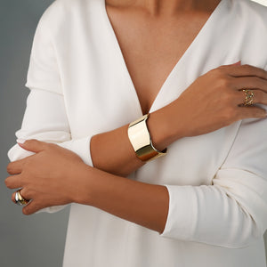 Syla Abstract Bold Cuff Bangle – Gold