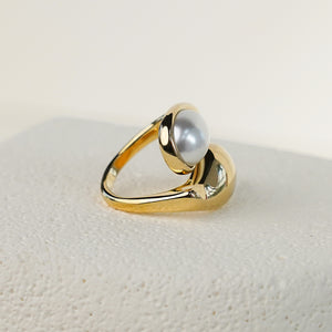 Solace Bold Pearl Ring