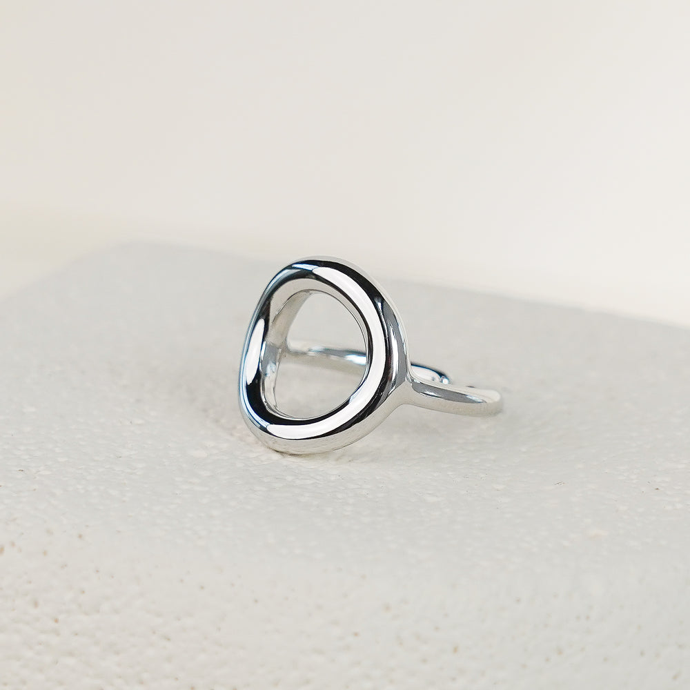 Hollow Round Ring - Silver