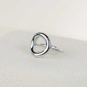 Hollow Round Ring - Silver