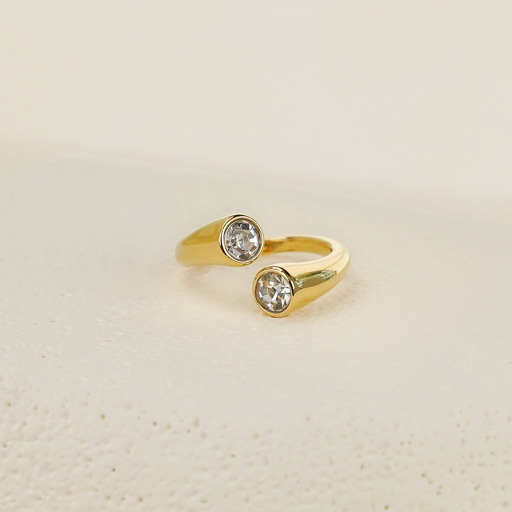 Eluna White CZ Ring