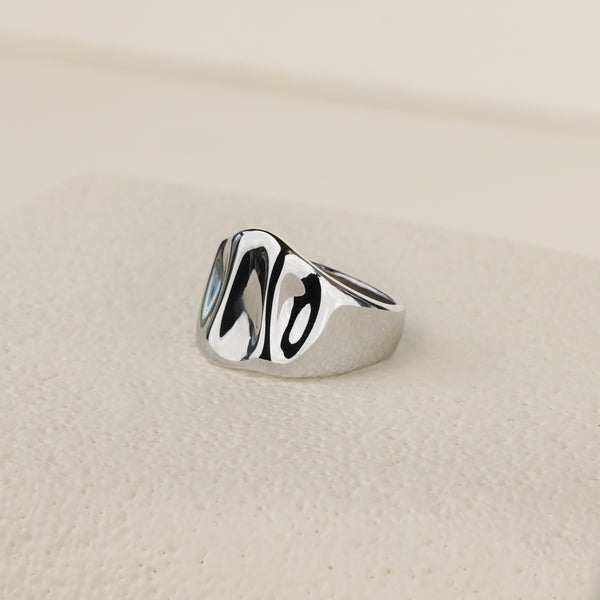 Orra Form Ring - Silver