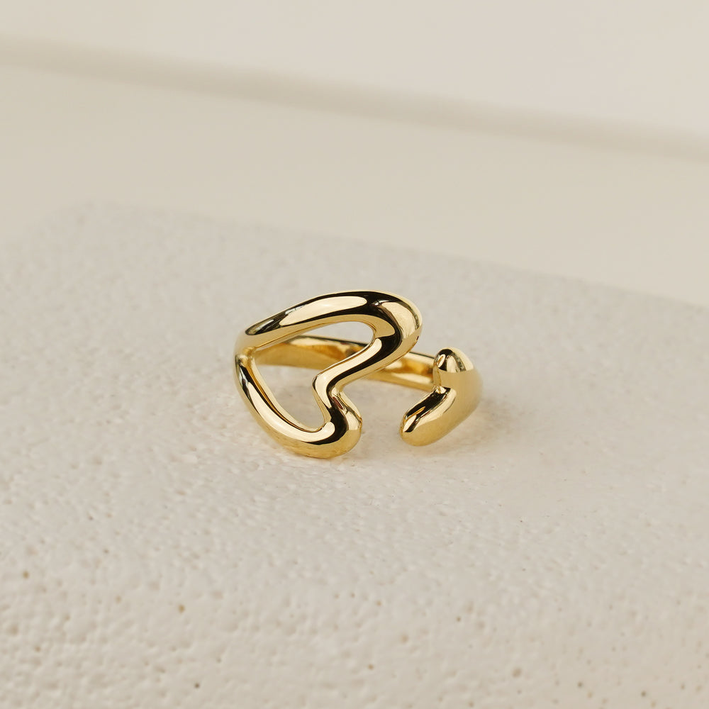 Elara Open Heart Ring - Gold