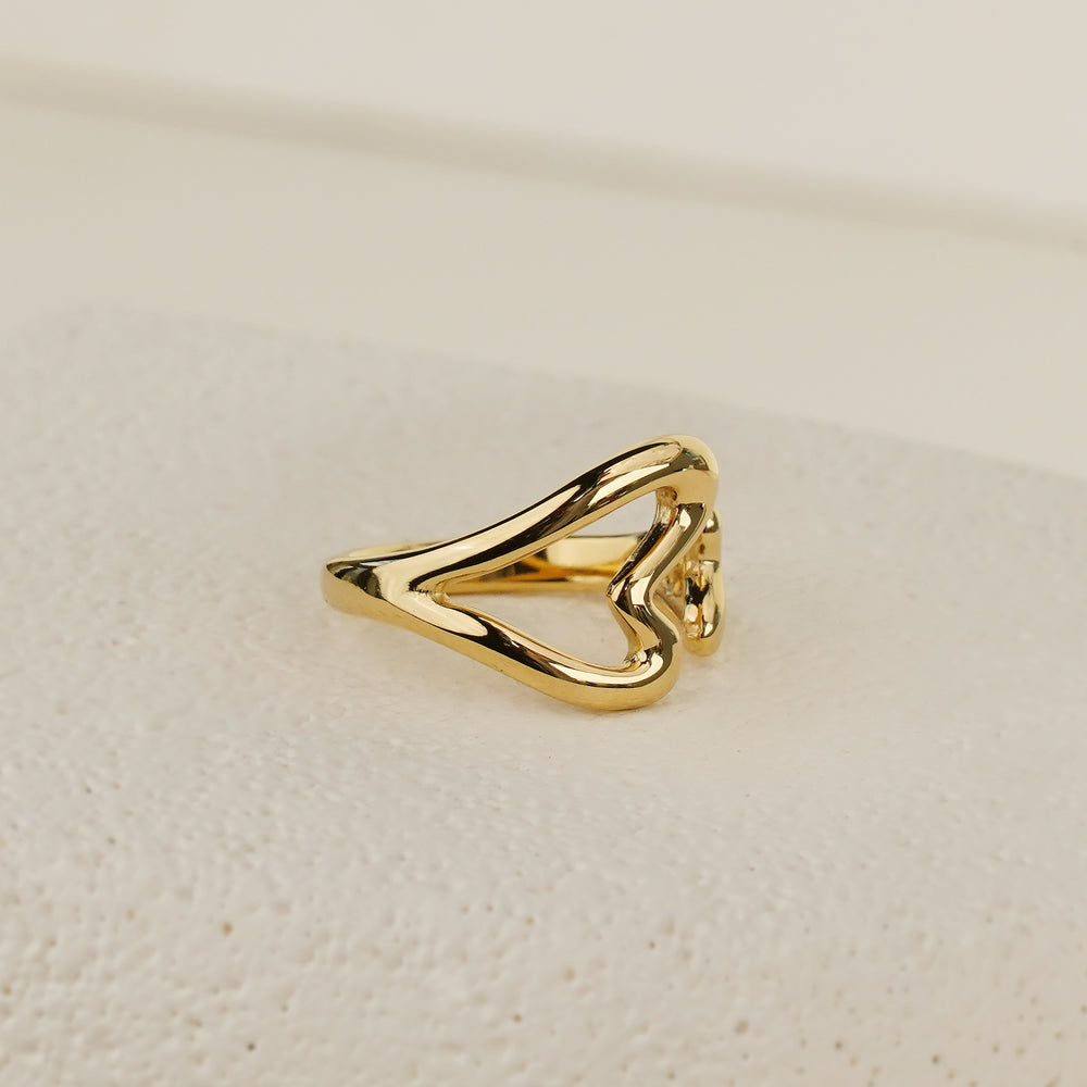 Elara Open Heart Ring - Gold