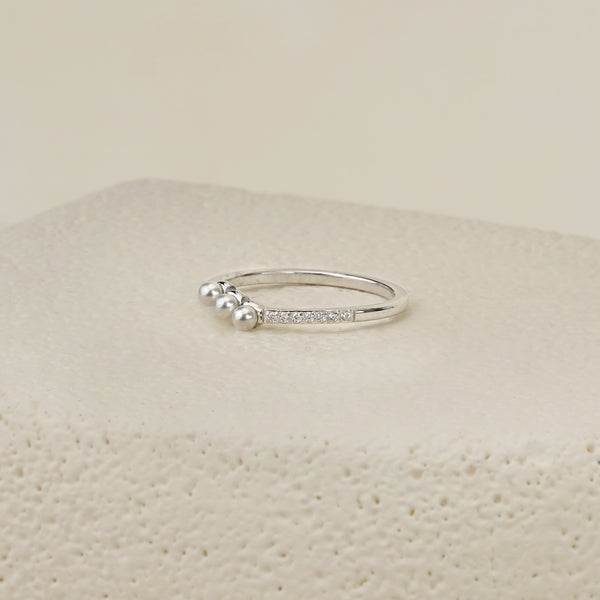 Orla Ring with Triple Pearls - Silver