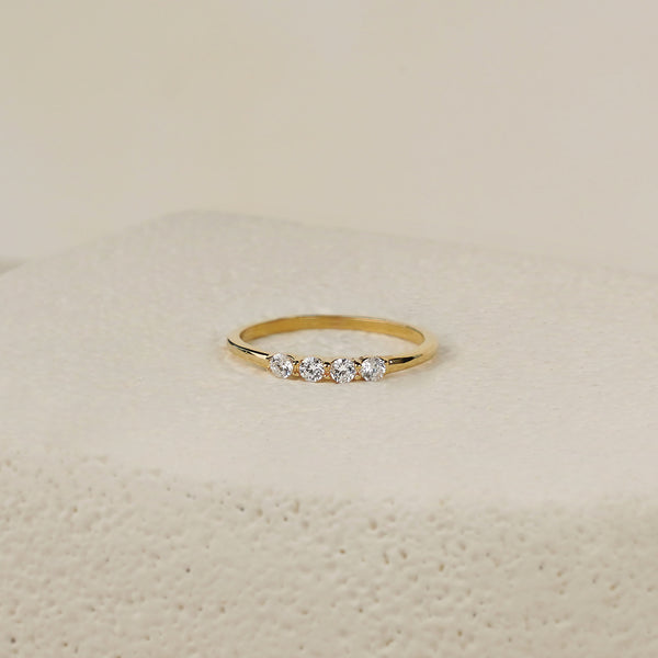 Orla Ring with Triple Pearls - Gold