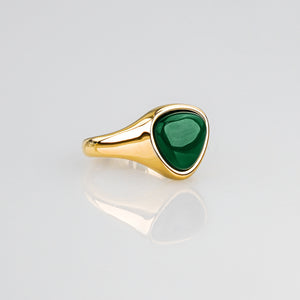 Green Onyx Trilion Ring - Gold
