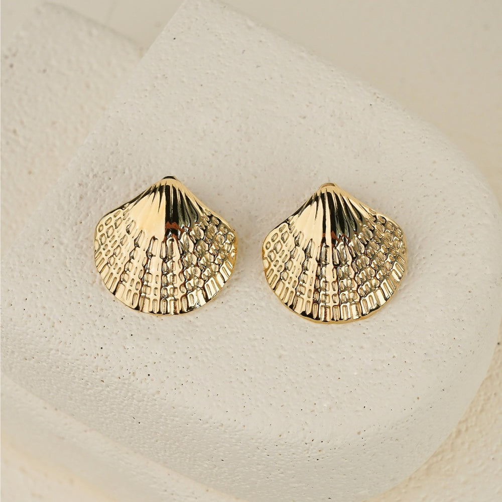 Scallop Shape Earring - Gold