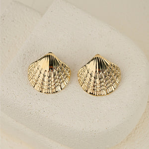 Scallop Shape Earring - Gold