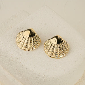 Scallop Shape Earring - Gold