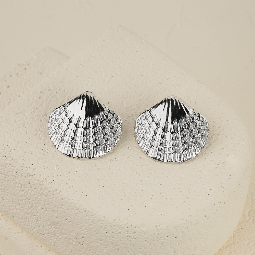 Scallop Shape Earring - Silver