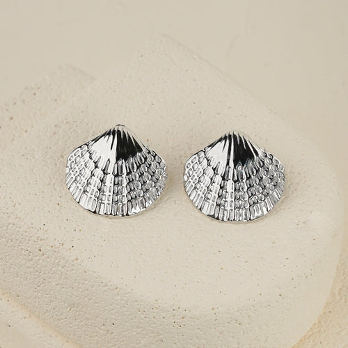 Scallop Shape Earring - Silver