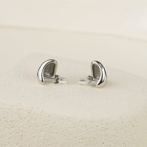 Triangle Bold Earring - Silver